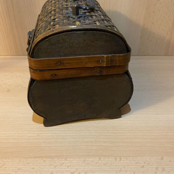Wooden Woven Bamboo Hinged Lock Jewelry Keepsake Box Home Decor - Picture 6 of 10